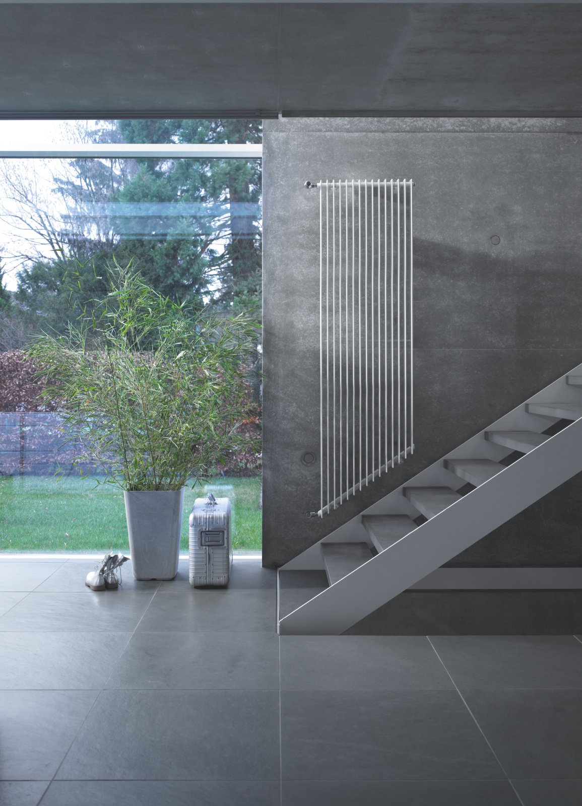 Zehnder_RAD_Excelsior-HY_corridor Rendering Zehnder Excelsior Decorative radiator Front view